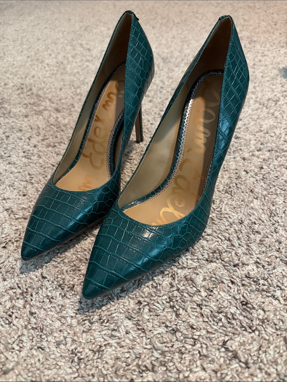 Sam Edelman Green Croc-Embossed Pointed Toe Pumps